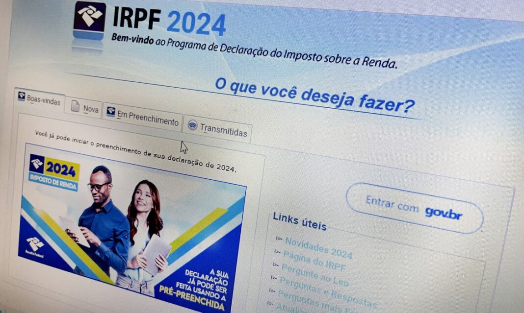 Mais de 40% dos contribuintes entregaram declaração do IR