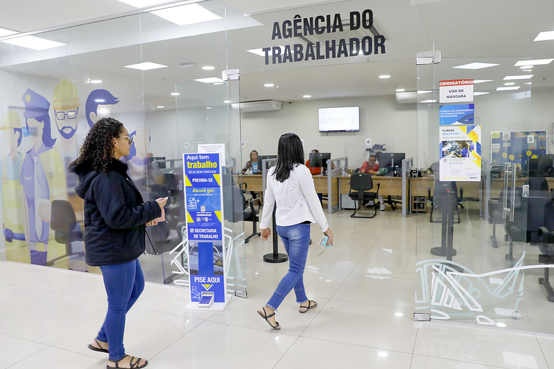 Agências do trabalhador têm 33 vagas com salários de mais de R$ 5 mil na sexta-feira (24)