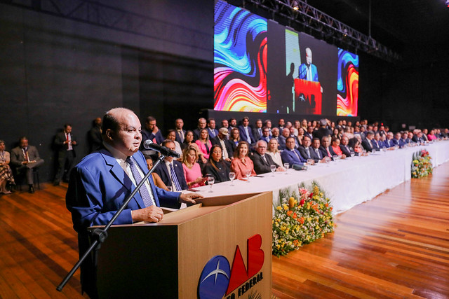 03/02/2025 - Governador enaltece presença feminina no meio jurídico e anuncia ampliação da advocacia dativa durante posse da gestão da OAB/DF